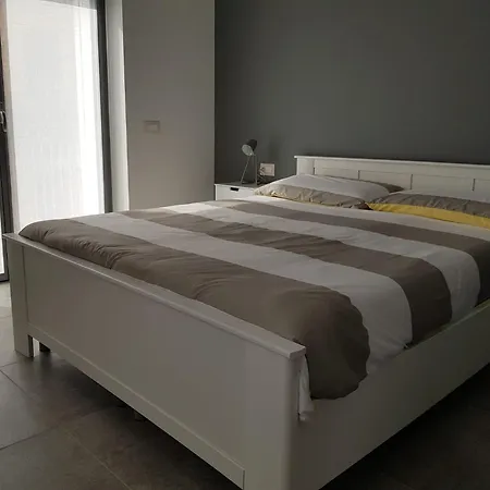 New Luxury In With Sea View